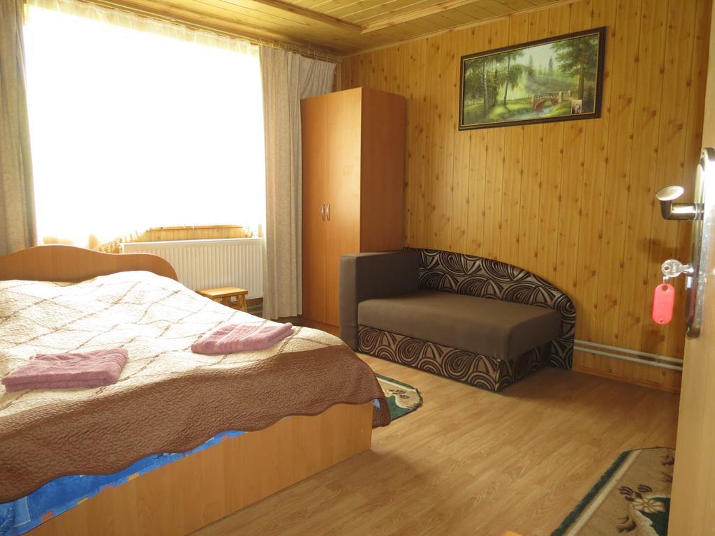 Bilyy Kamin Guest House Tatariv Exterior photo