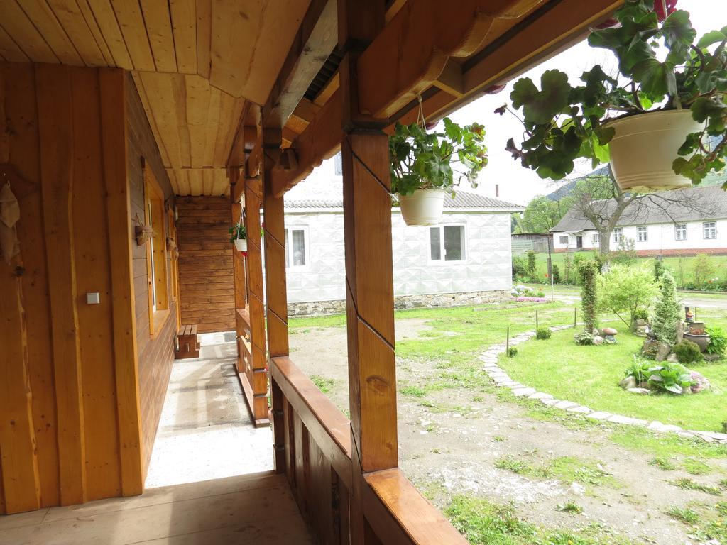 Bilyy Kamin Guest House Tatariv Exterior photo